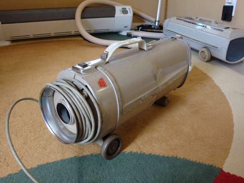 Electrolux Model L (Front View)